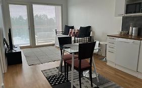 Modern Apartment Nearby Airport 2